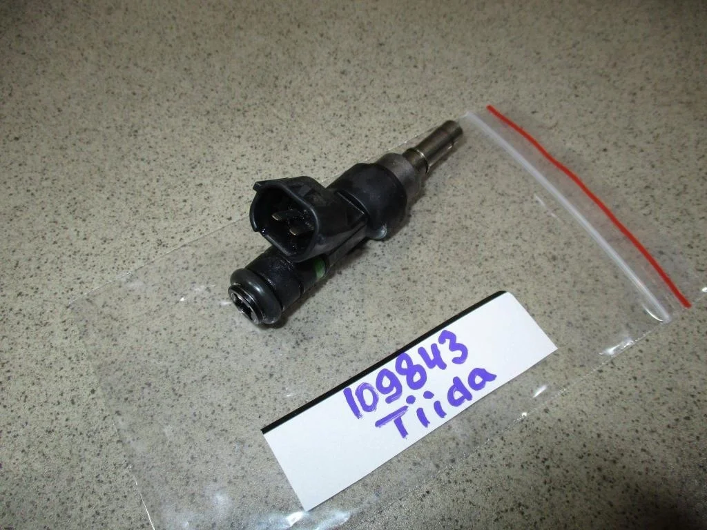 Форсунка топливная Nissan Tiida 2012 C11