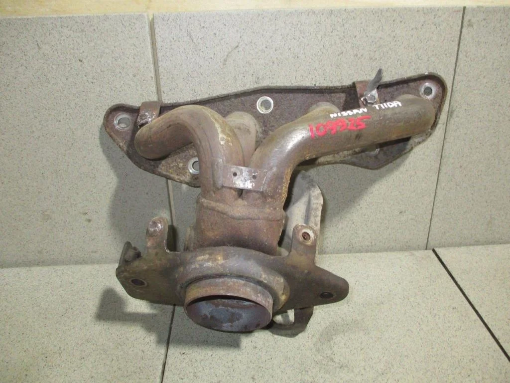 Коллектор выпускной Nissan Tiida 2012 C11