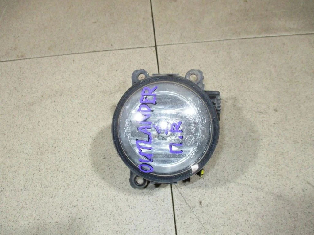 Фара противотуманная Mitsubishi Outlander 1 CU