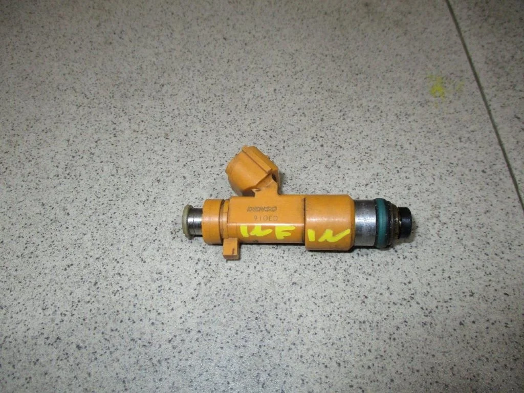 Форсунка топливная Infiniti G37 2009 V36