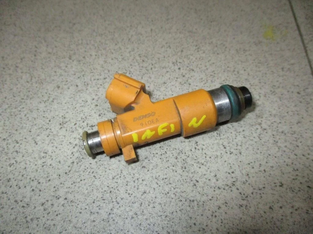 Форсунка топливная Infiniti G37 2009 V36