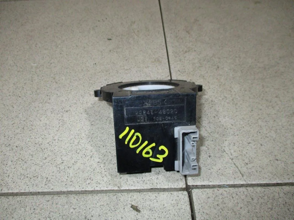 Датчик угла поворота руля Toyota Camry XV40