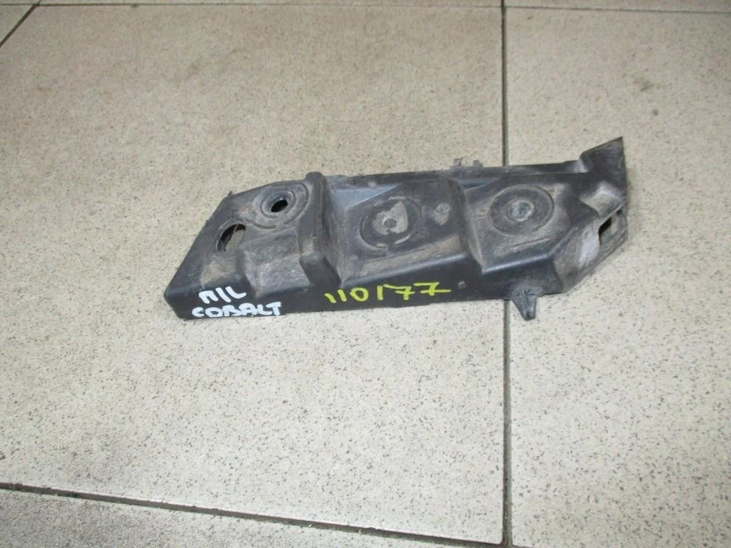 Кронштейн переднего бампера левый Chevrolet Cobalt 2013 T250