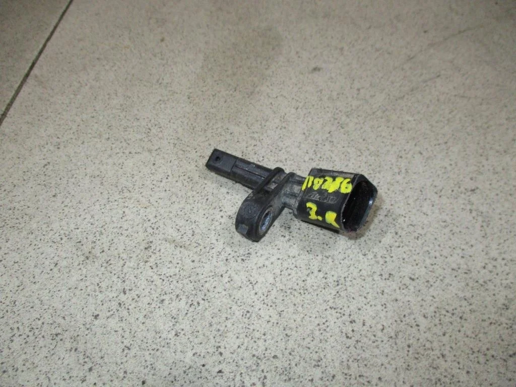 Датчик abs задний правый Skoda Yeti 5L