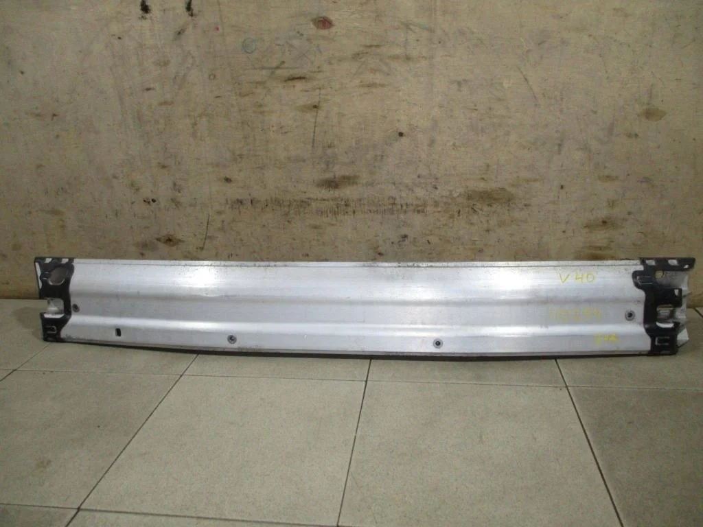 Усилитель заднего бампера Toyota Camry XV40