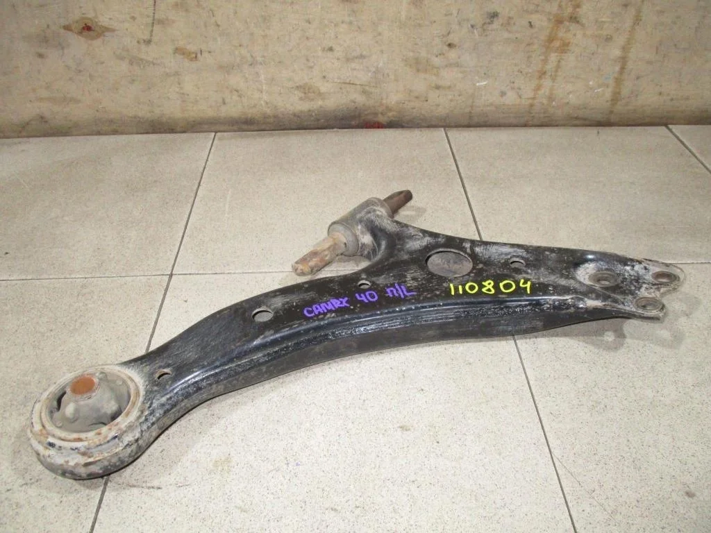 Рычаг передний левый Toyota Camry XV40