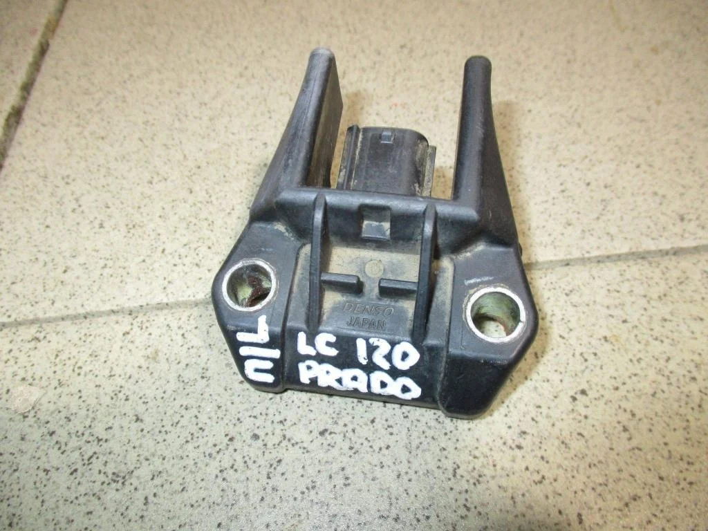Датчик air bag Toyota Land Cruiser Prado J120
