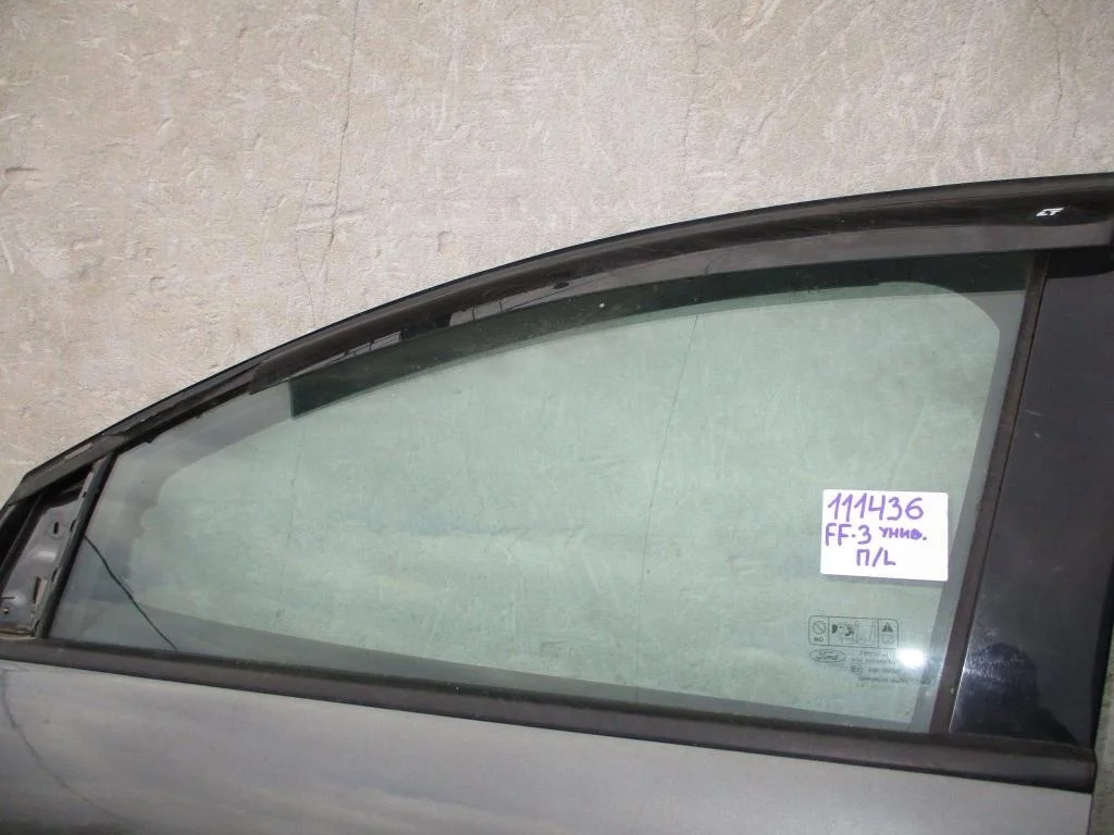 Стекло двери передней левой Ford Focus 3