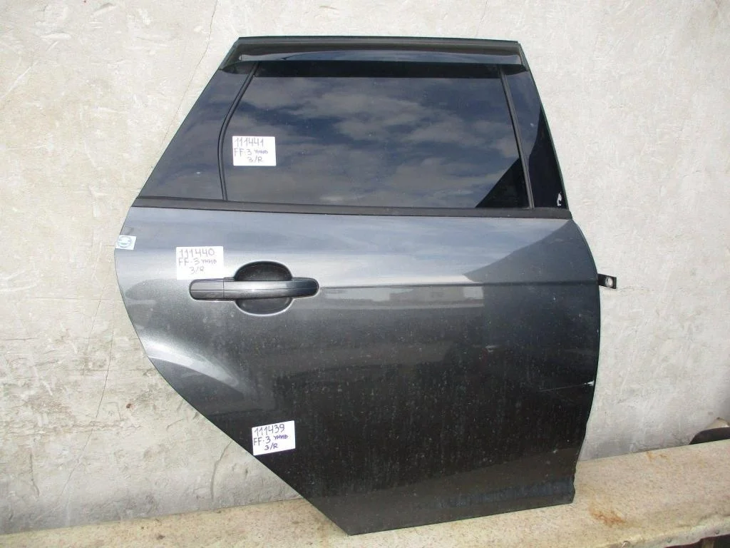 Дверь задняя правая Ford Focus 2018 3