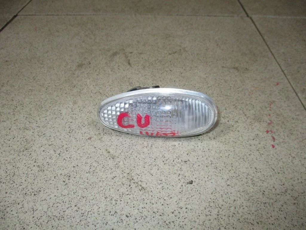 Повторитель на крыло Mitsubishi Outlander 1 2007 CU