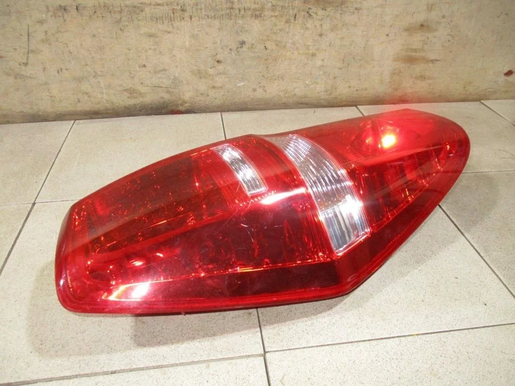Фонарь задний левый Hyundai Starex TQ