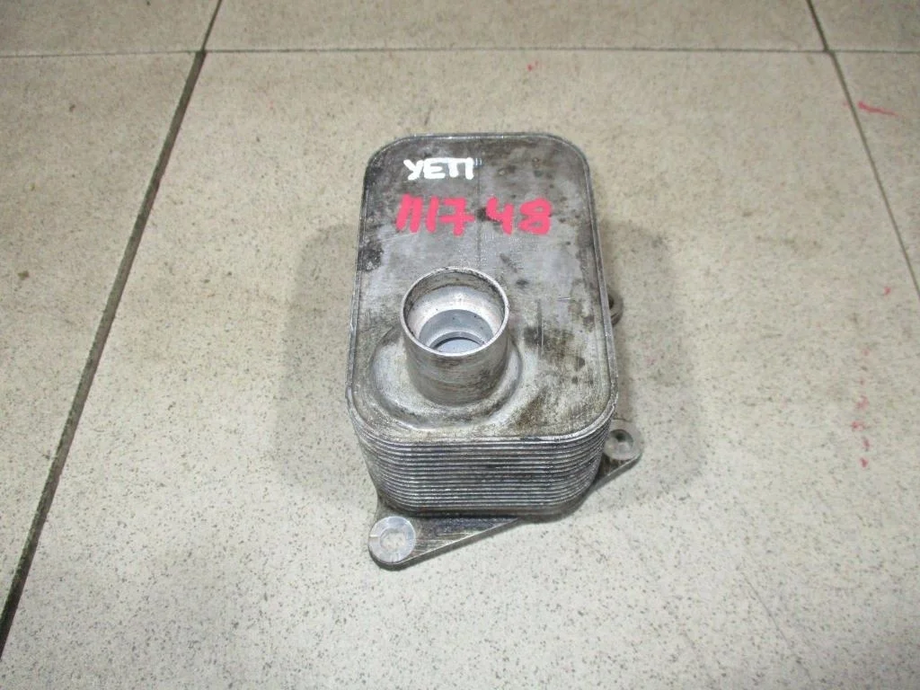 Радиатор масляный Skoda Yeti 2012 5L