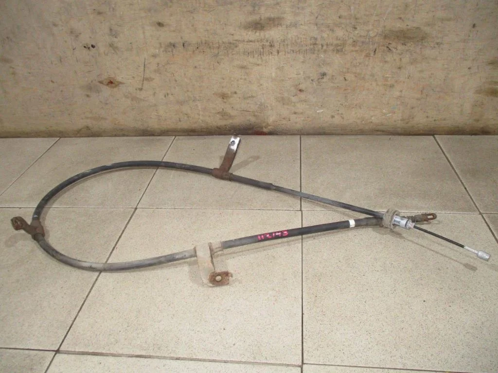 Трос ручника Hyundai Solaris 1 2013 RB