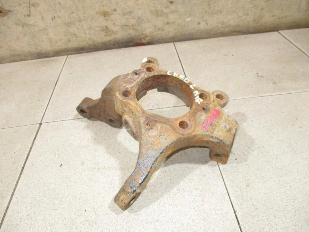 Кулак поворотный передний правый Kia Ceed 2 2017 JD