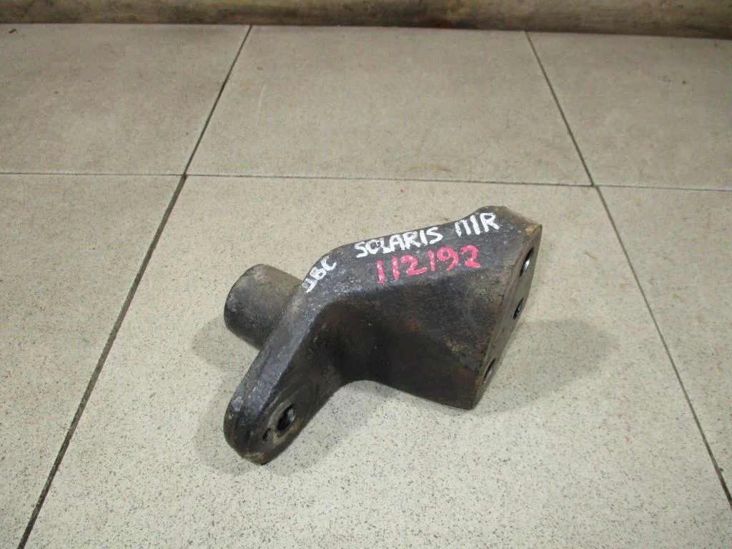 Кронштейн двигателя правый Hyundai Solaris 1 2013 RB