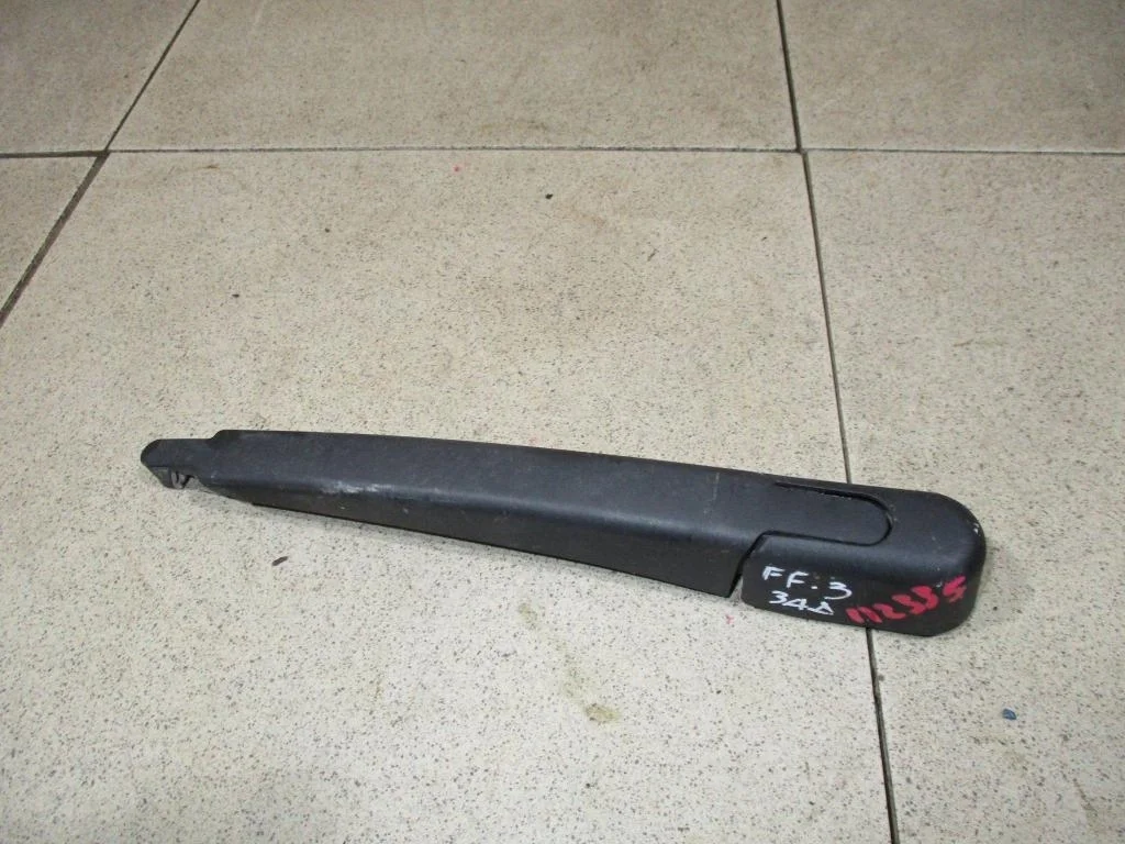 Поводок стеклоочистителя заднего Ford Focus 2018 3