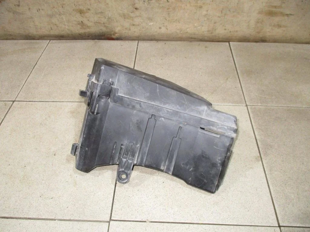 Корпус блока предохранителей Subaru Forester S12, SH