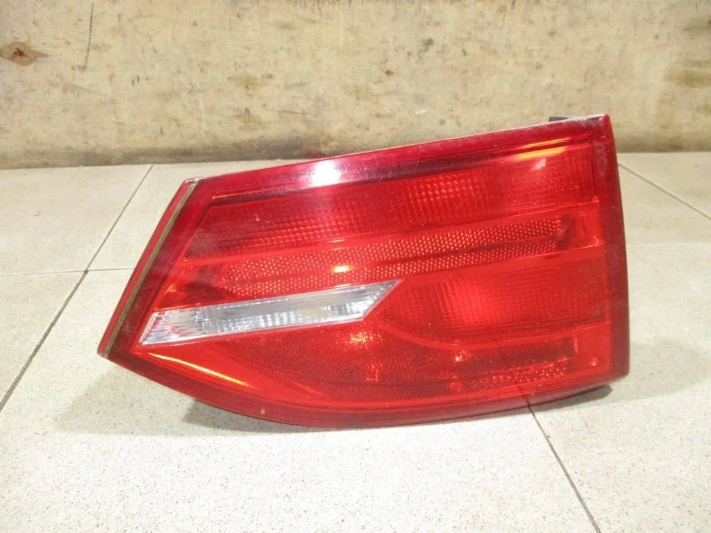 Фонарь задний внутренний левый Volkswagen Jetta A6
