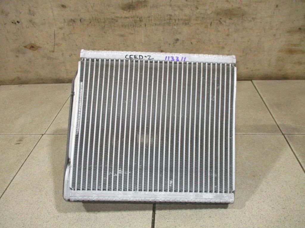 Испаритель кондиционера Kia Ceed 2 JD