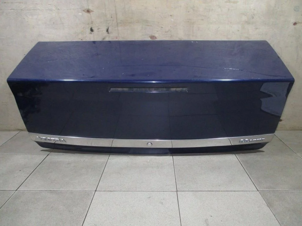 Крышка багажника Opel Vectra 2006