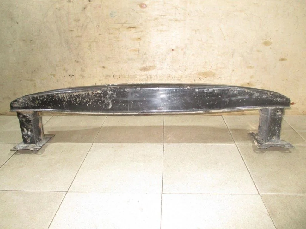 Усилитель заднего бампера Volkswagen Jetta 2012 A6