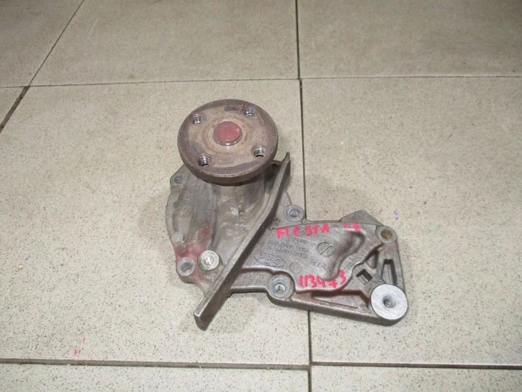 Помпа Ford Fiesta 2008 6