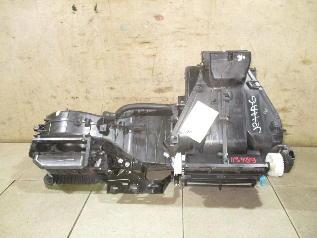 Корпус отопителя Volkswagen Jetta 2012 A6