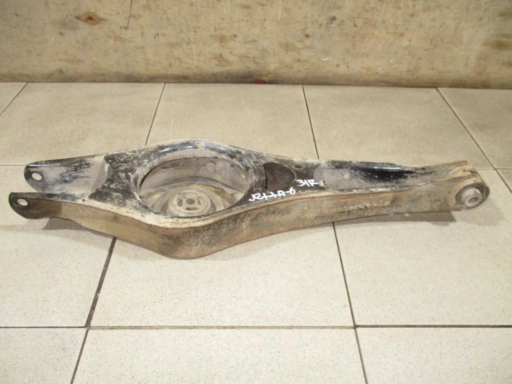 Рычаг задний нижний Volkswagen Jetta A6