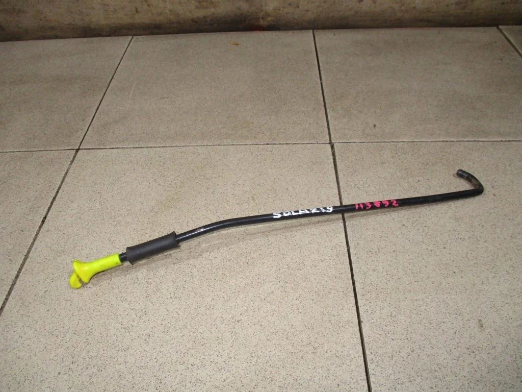 Держатель капота Hyundai Solaris 1 RB