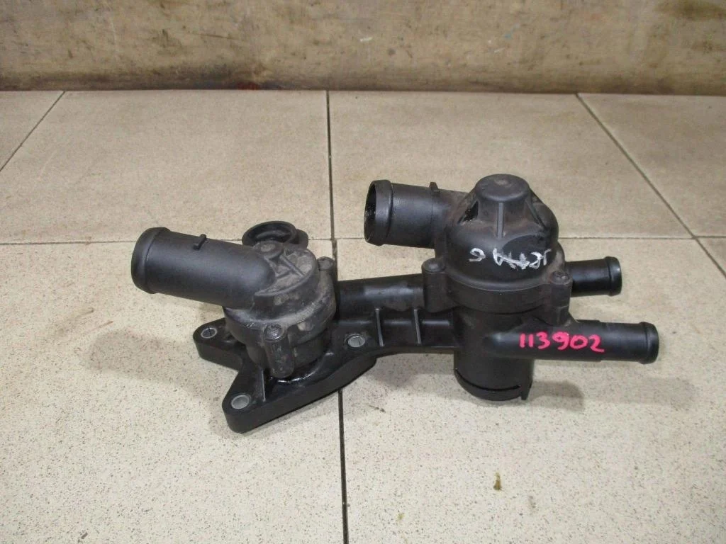 Корпус термостата Volkswagen Jetta 2012 A6