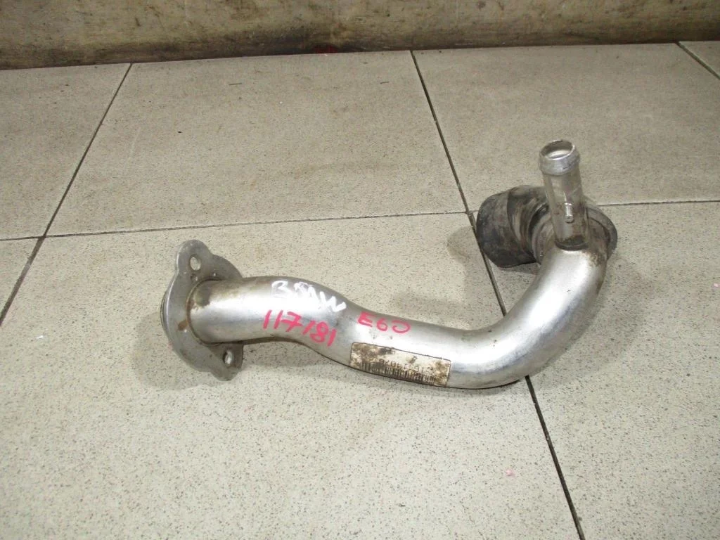 Трубка системы охлаждения BMW 5-Series E60, E61