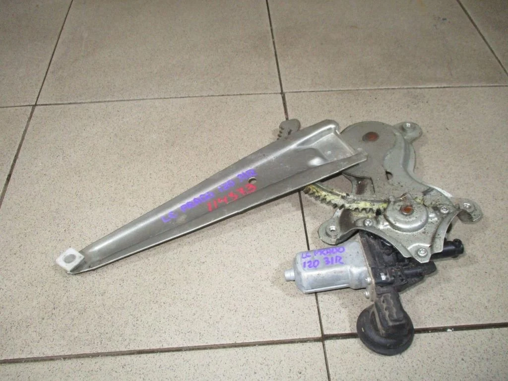 Стеклоподъемник задний правый Toyota Land Cruiser Prado J120
