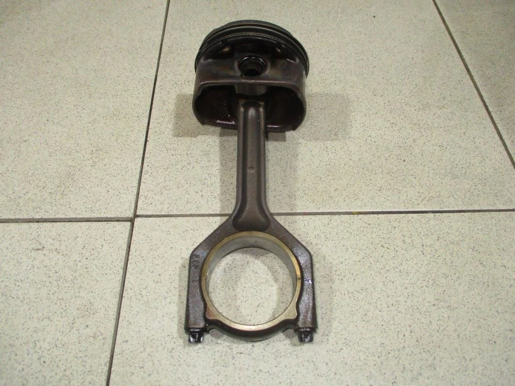 Поршень с шатуном BMW 5-Series E60, E61