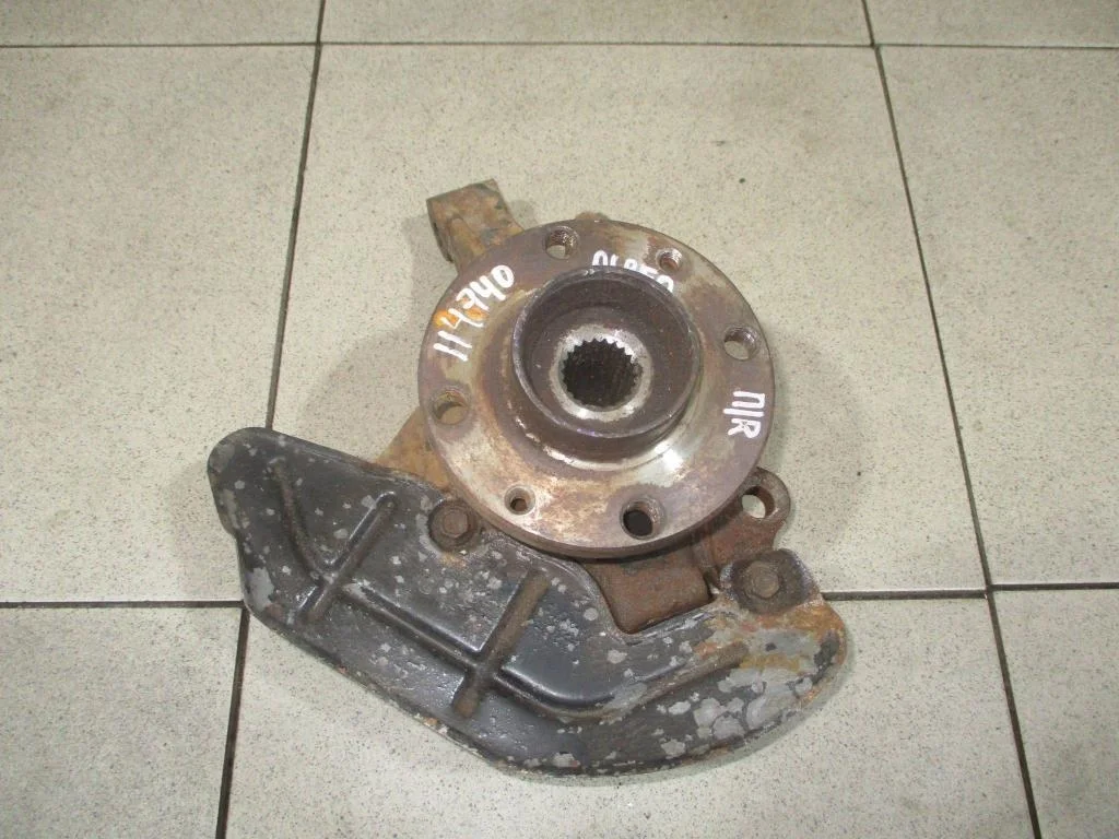 Кулак поворотный передний правый Fiat Albea 178