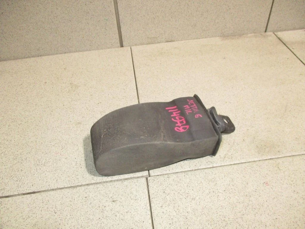 Ограничитель двери Volkswagen Jetta A6