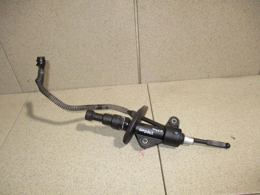 Цилиндр сцепления главный Chevrolet Cobalt T250