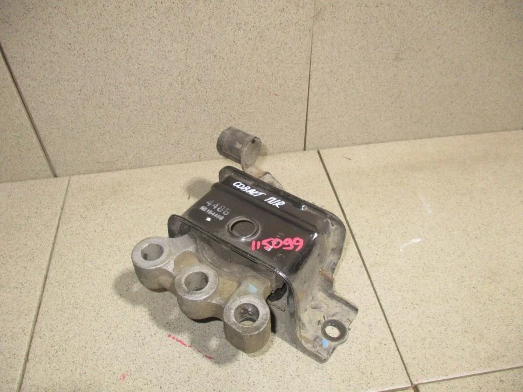 Опора двигателя правая Chevrolet Cobalt T250