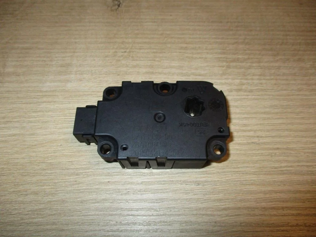 Моторчик заслонки печки Audi A6 C7