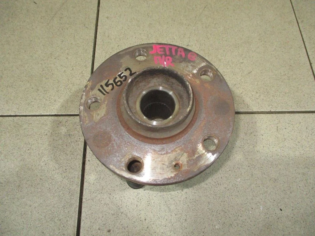 Ступица передняя-задняя Volkswagen Jetta A6