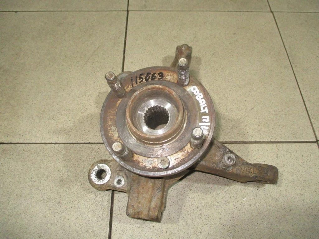 Кулак поворотный передний левый Chevrolet Cobalt T250