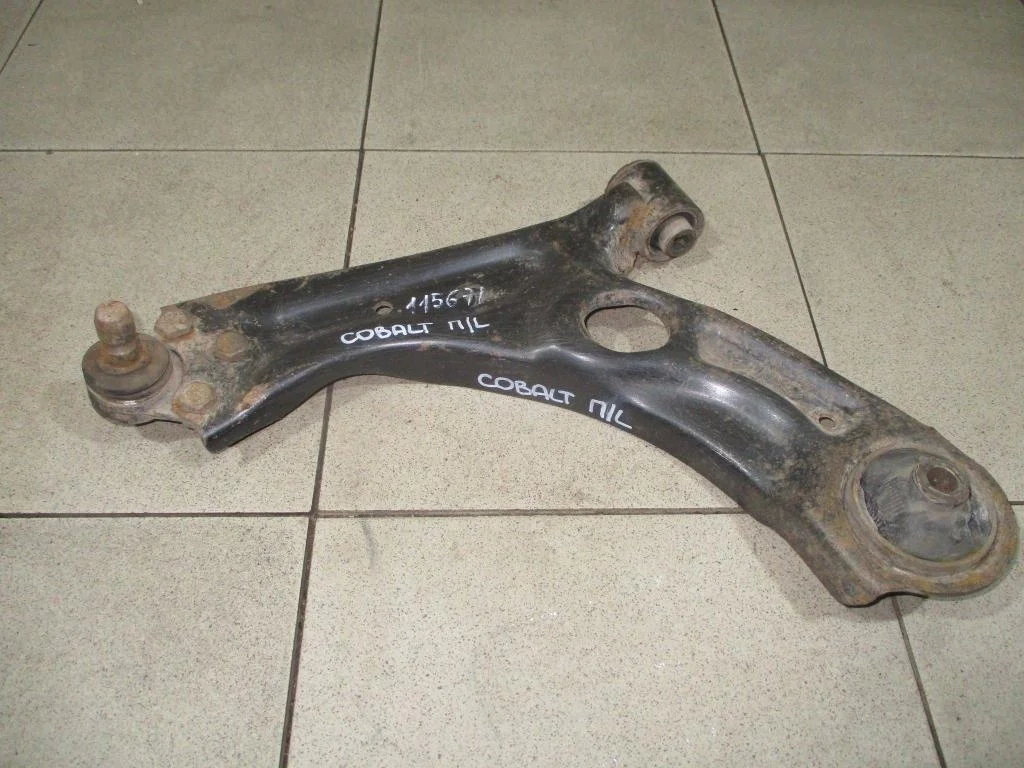 Рычаг передний левый Chevrolet Cobalt T250