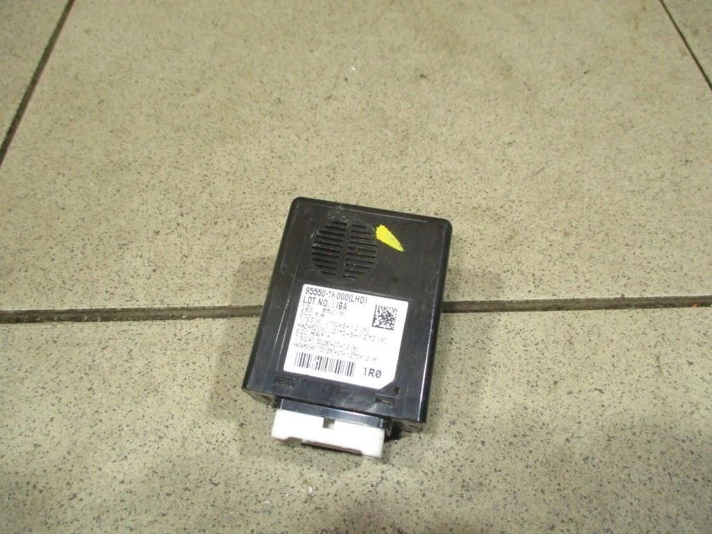 Реле поворотов Hyundai Solaris 1 2013 RB