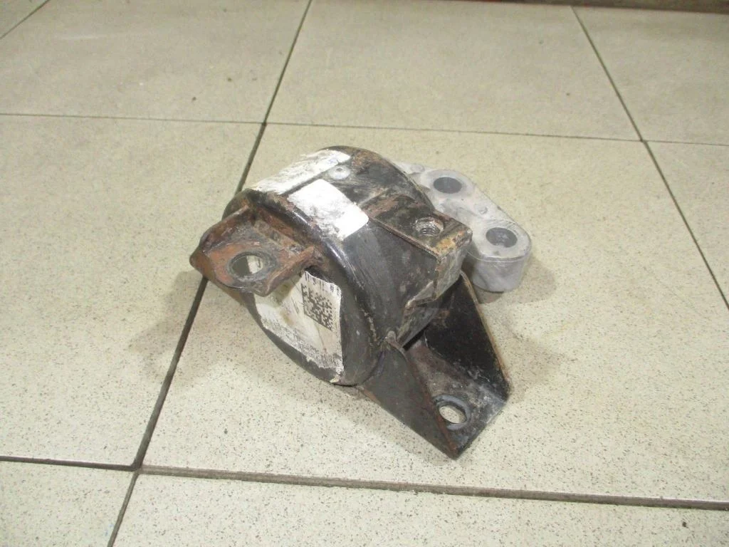 Опора кпп левая Chevrolet Cobalt T250