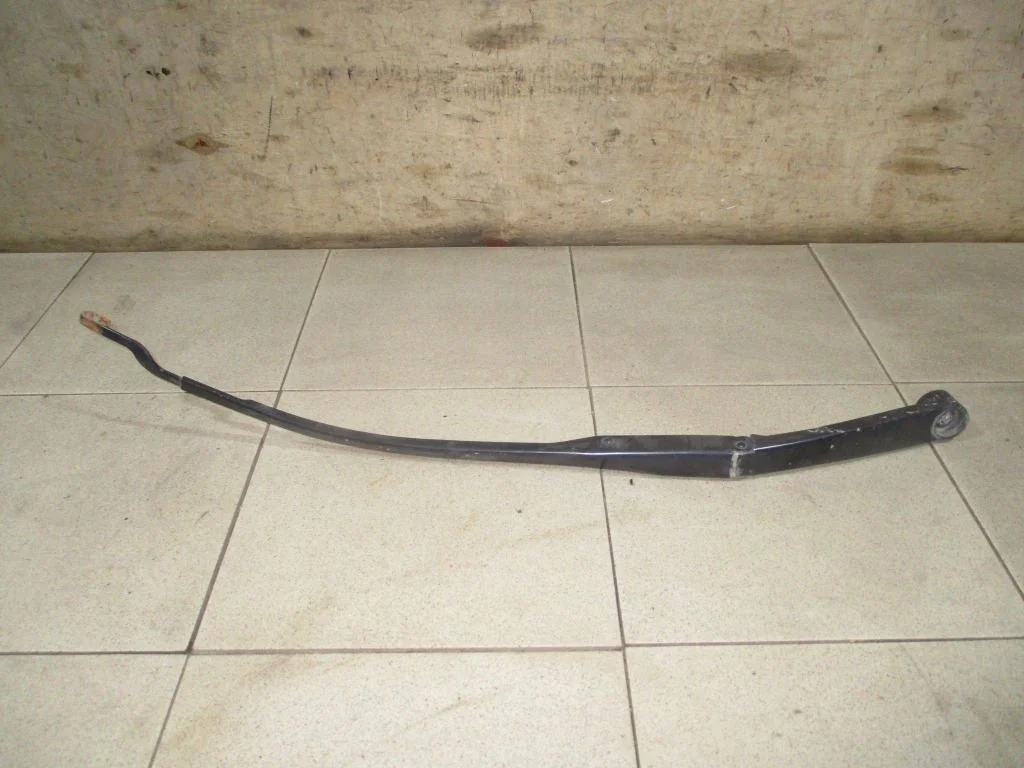 Поводок стеклоочистителя передний правый Kia Ceed 2 2017 JD