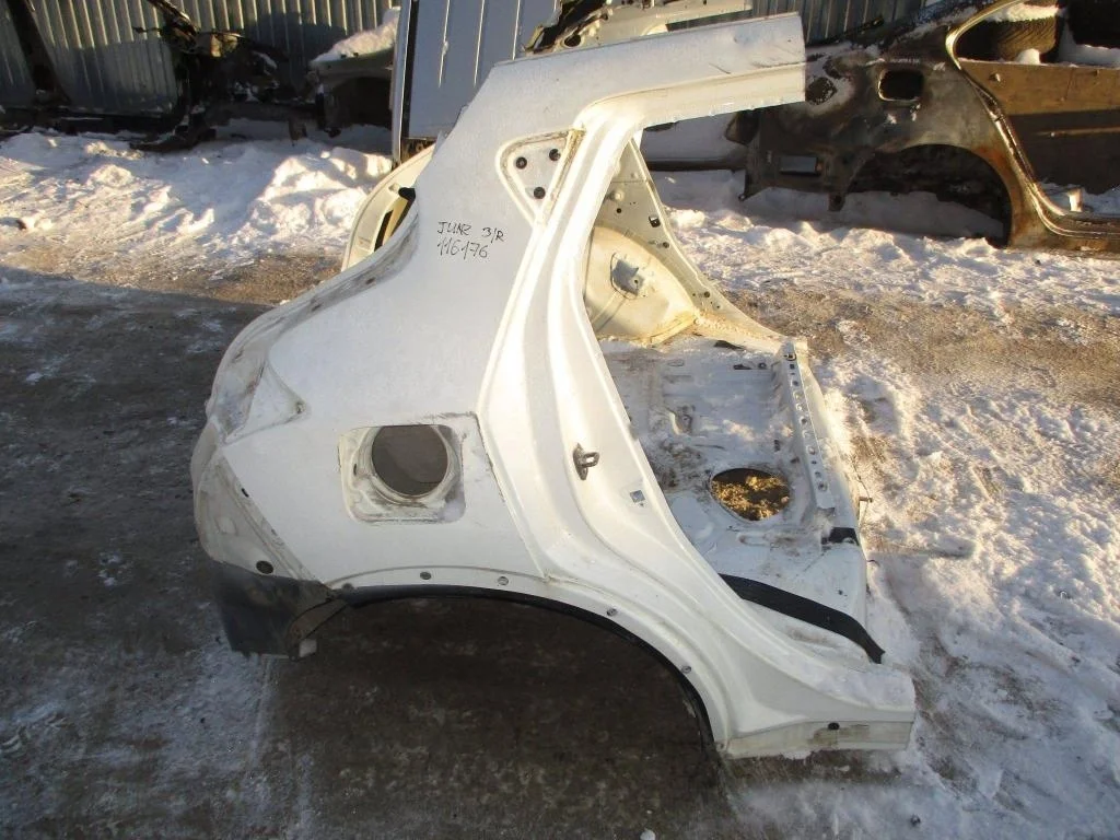 Крыло заднее правое Nissan Juke F15