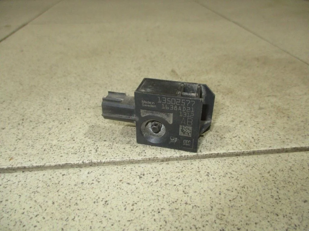 Датчик air bag Opel Zafira 2012 C