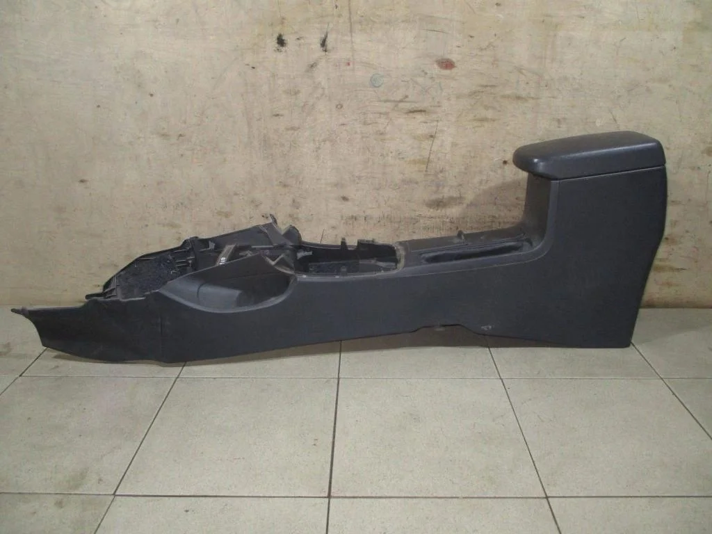 Консоль Toyota Corolla E150