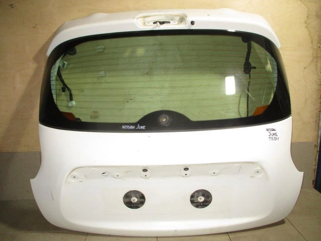 Дверь багажника Nissan Juke 2011 F15