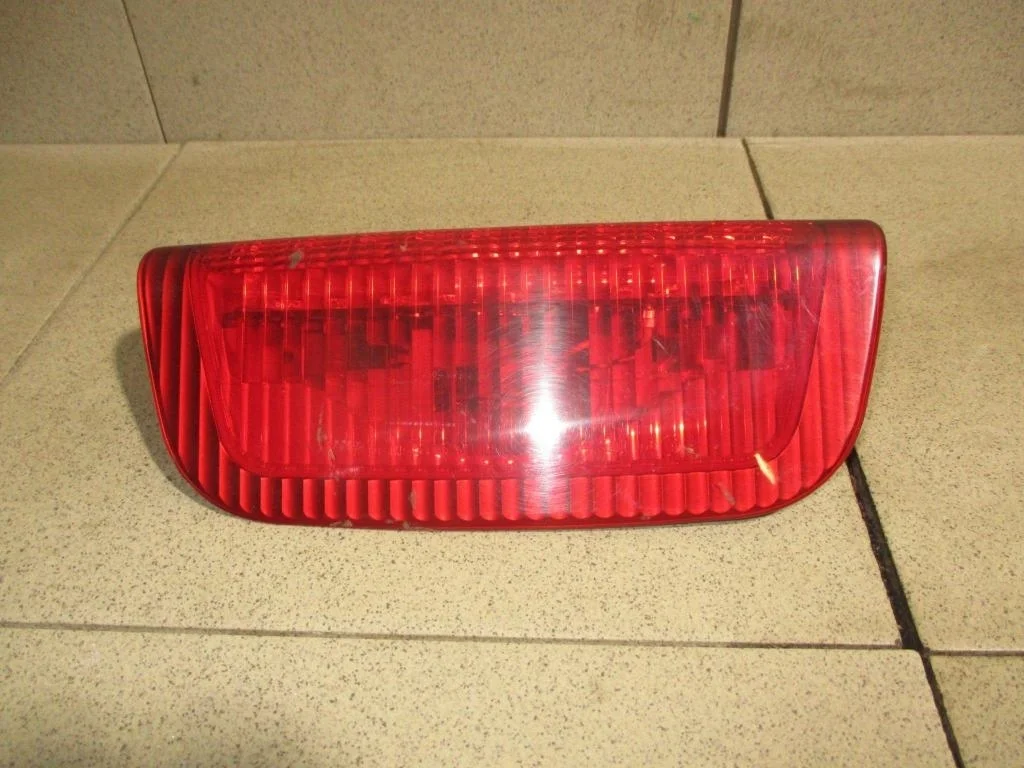 Стоп-сигнал Nissan Juke 2011 F15