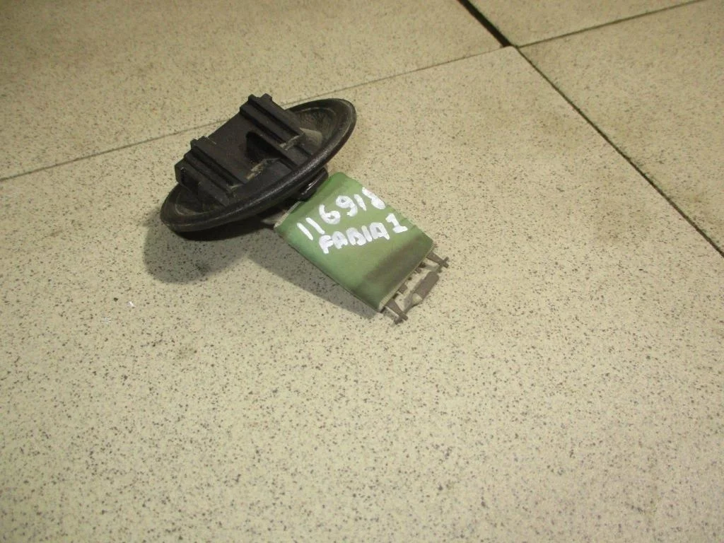 Резистор отопителя Skoda Fabia 1 6Y